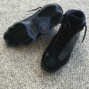 Jordan Reto 13 Cap and Gown Size 7Y